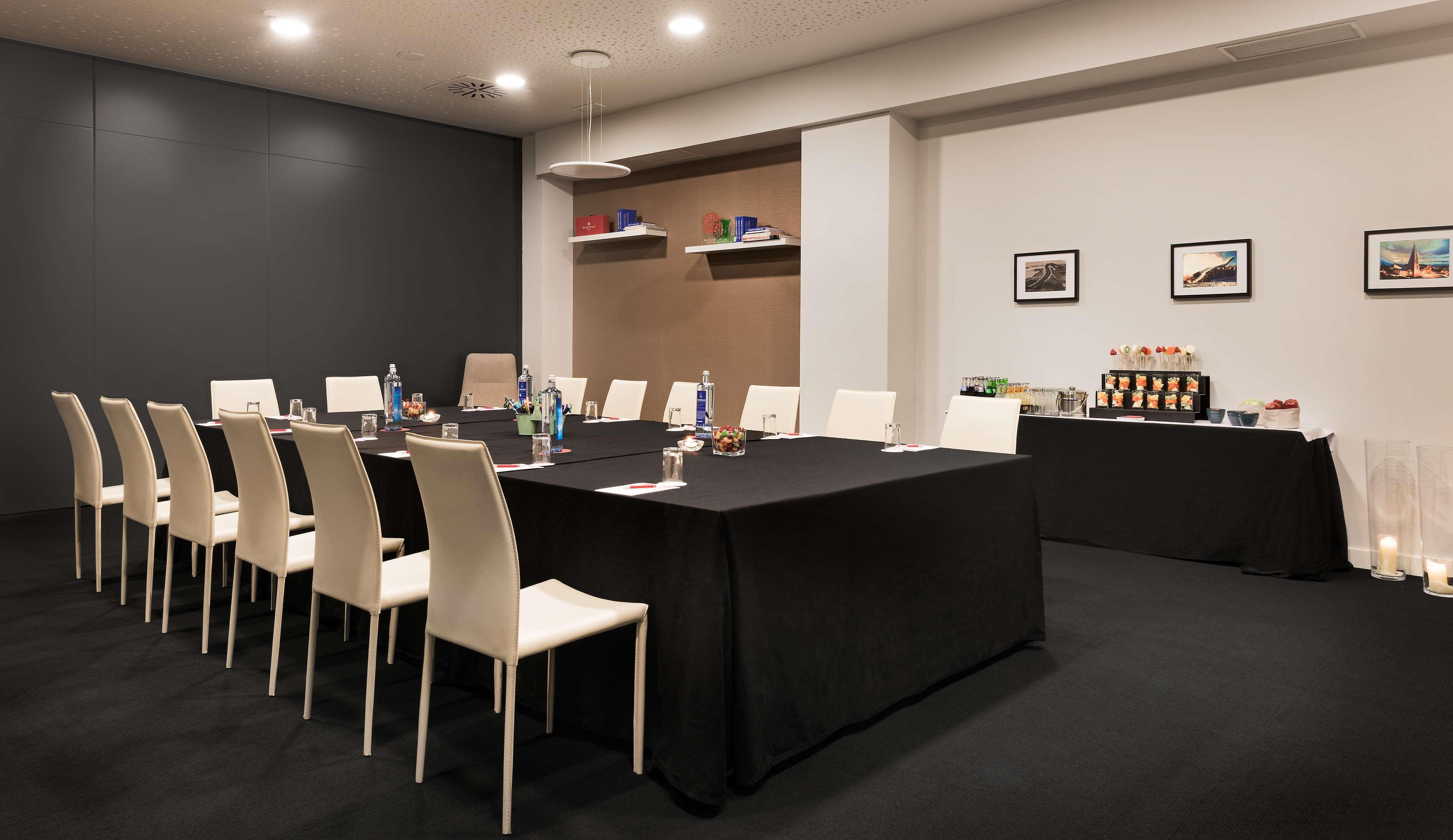 Nh Collection Madrid Suecia Hotel Ngoại thất bức ảnh Meeting room at the hotel