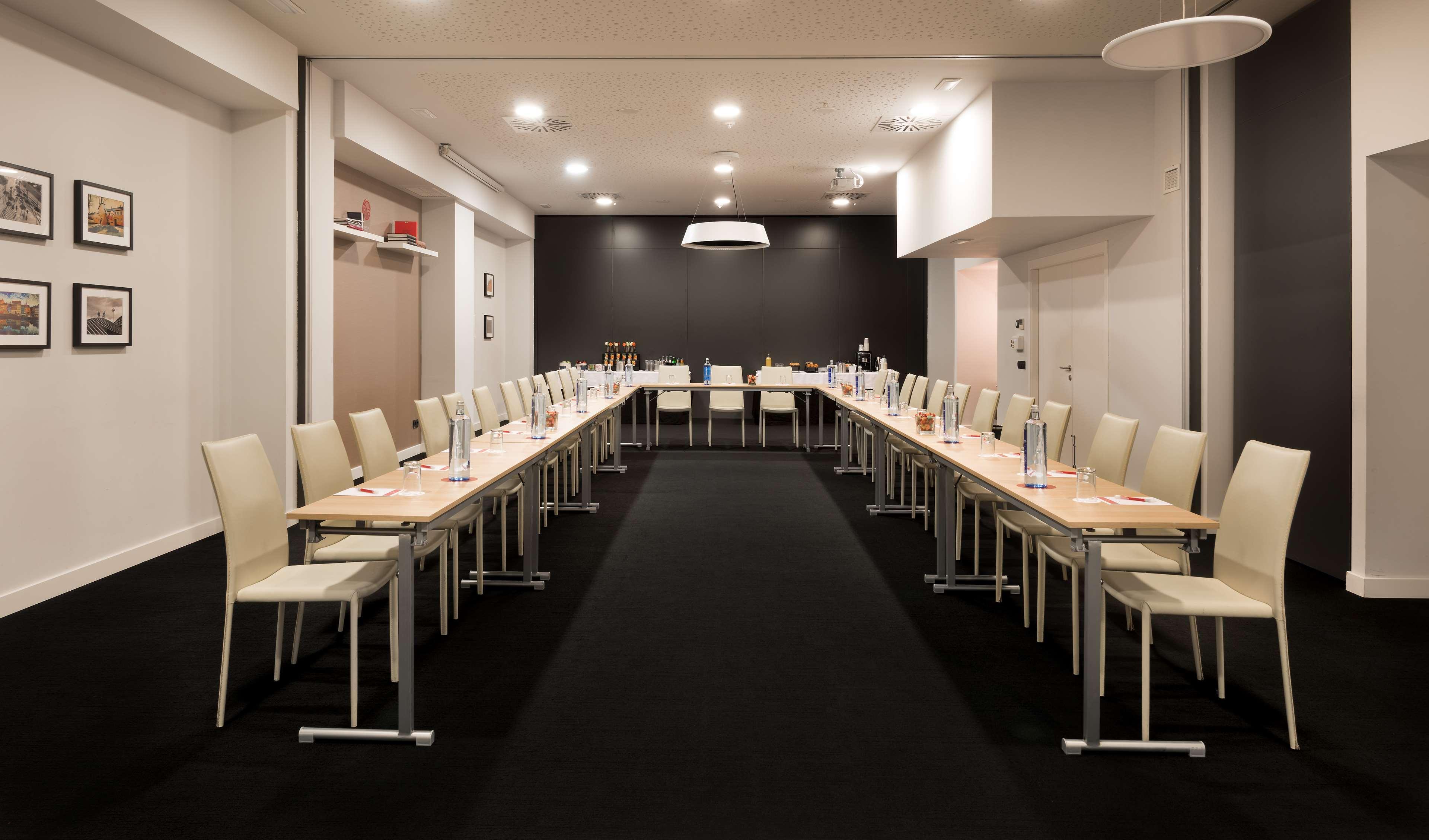 Nh Collection Madrid Suecia Hotel Ngoại thất bức ảnh Meeting room